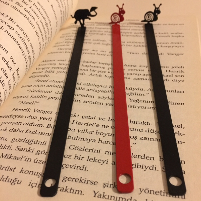 Kırmızı Salyangoz Kitap Ayracı